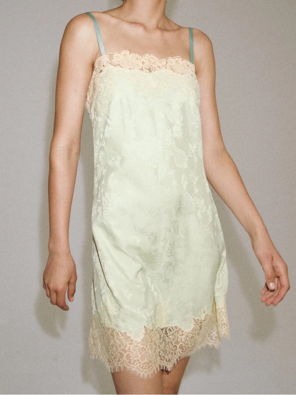Zara ZW Collection Women’s Pistachio Green Slip with Gold Lace Trim - Picture 4 of 5